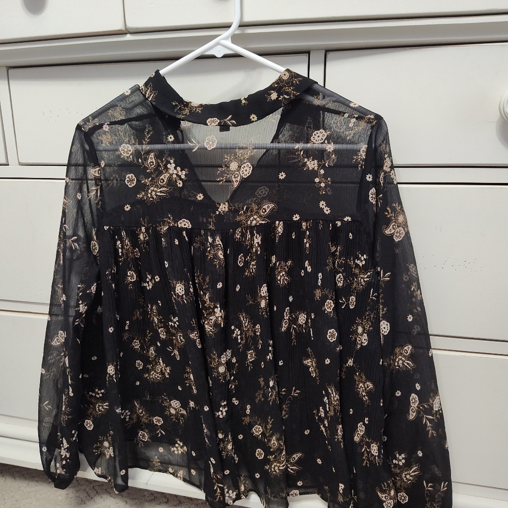 Blouse - Picture 2 of 2